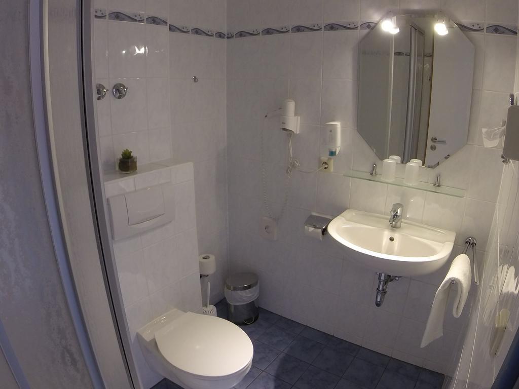 Klausdorfer Hof Hotel Schwentinental Екстериор снимка