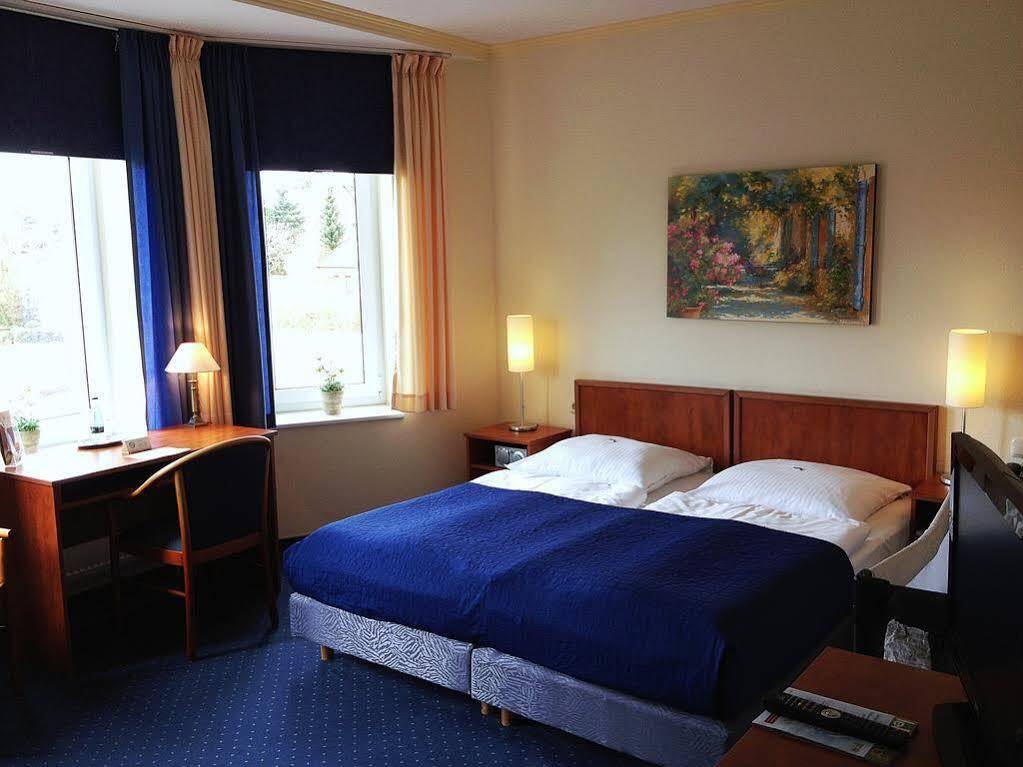 Klausdorfer Hof Hotel Schwentinental Екстериор снимка