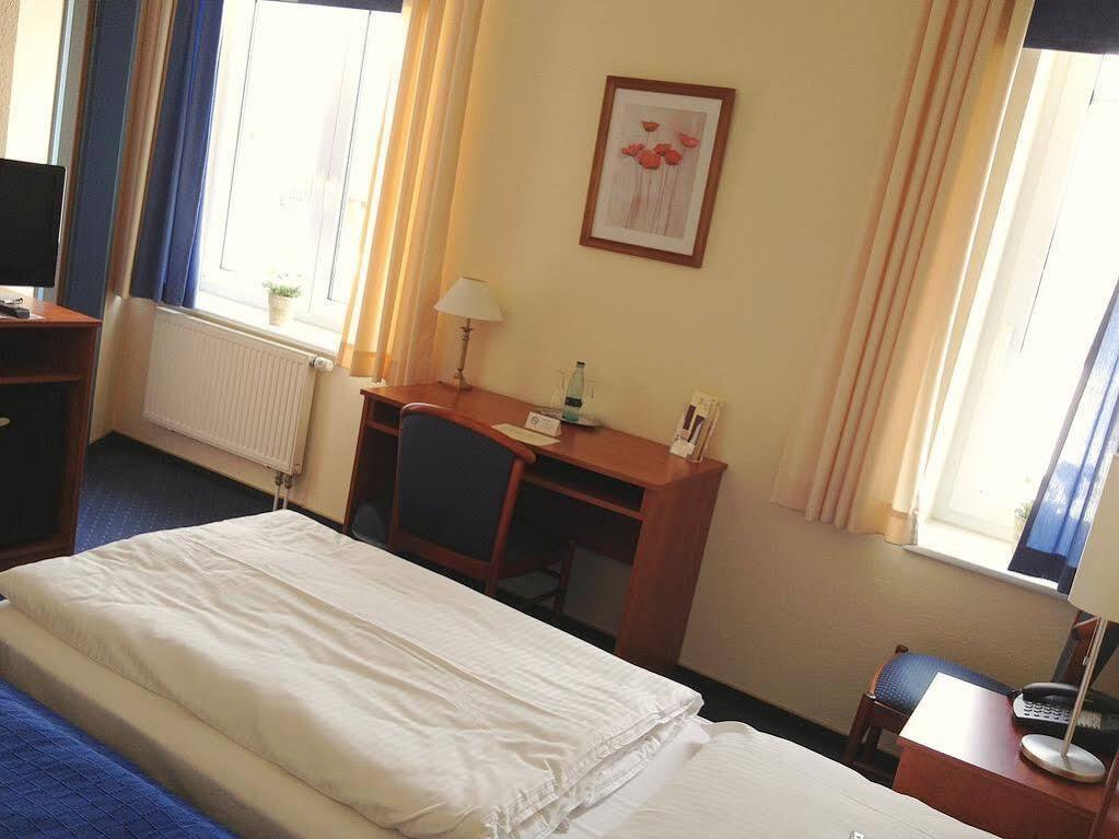 Klausdorfer Hof Hotel Schwentinental Екстериор снимка