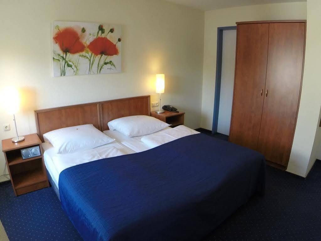 Klausdorfer Hof Hotel Schwentinental Екстериор снимка